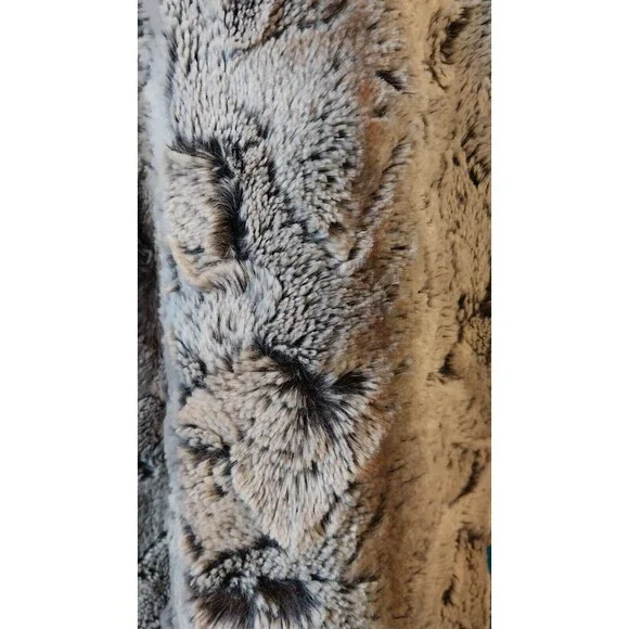 WD NY Faux Fur Vest Women Size Large Open Front Cream, Brwn and Gray - Picture 8 of 9